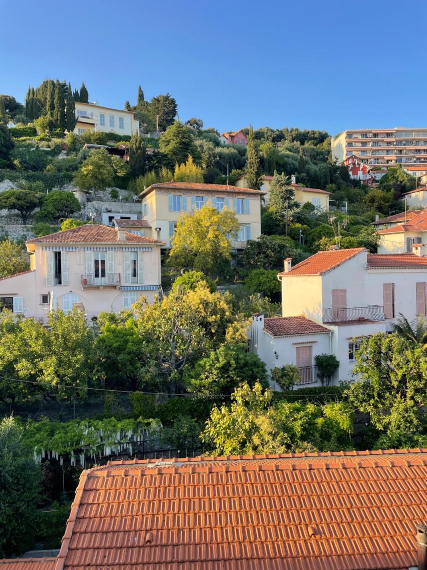 Studio De Charme Proche Gare Menton Exterior foto